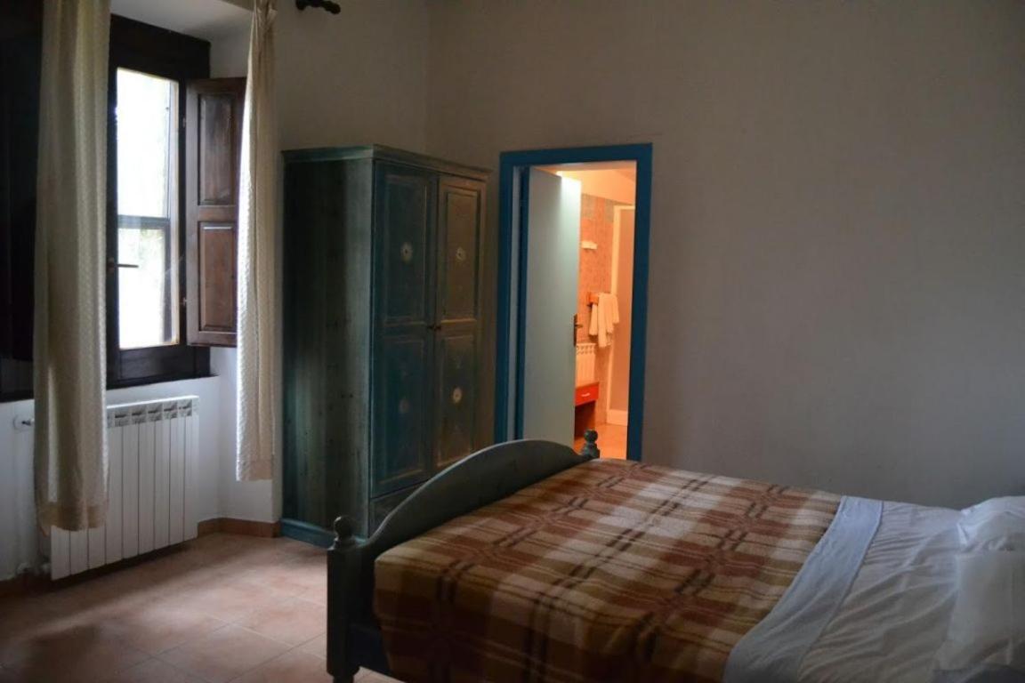 Agriturismo E Antica Fattoria Matteu Bed & Breakfast Teulada Exterior foto