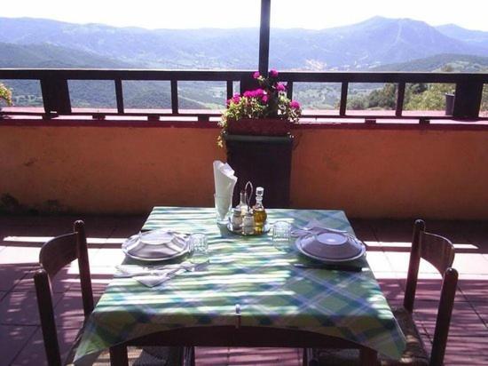 Agriturismo E Antica Fattoria Matteu Bed & Breakfast Teulada Exterior foto